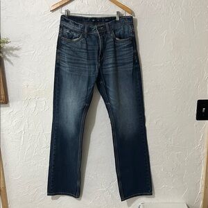 Buckle Tyler
32x34
Men's Dark Wash Straight-Leg Jeans - Indigo Blue